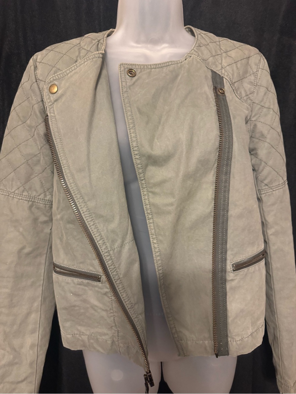 Jeans Subcategory Identification - Picture 2 of 5